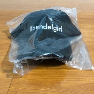 Henri Bendal baseball hat